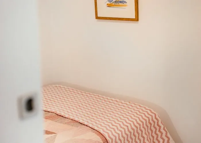 Rosarinho Cruz Invites To Atelier By The Sea *