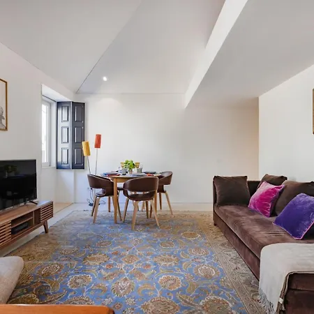 Rosarinho Cruz Invites To Atelier By The Sea Apartman