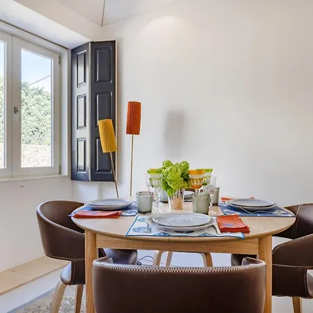 Rosarinho Cruz Invites To Atelier By The Sea Apartmán *