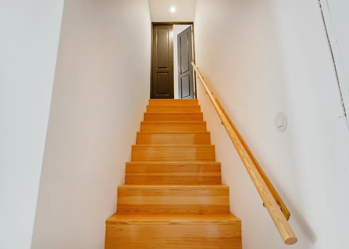 Rosarinho Cruz Invites To Atelier By The Sea شقة