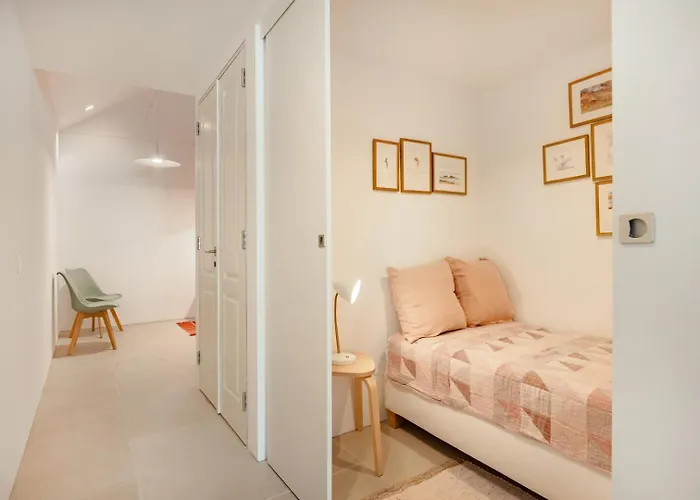 Rosarinho Cruz Invites To Atelier By The Sea *